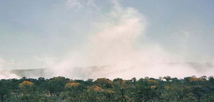 CATARATAS-VICTORIA-ZAMBIA-ZAMBEZE-DAVID-LIVINGSTONE-AFRICA