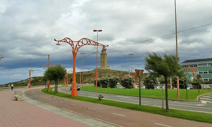 Farolas del Paseo Marítimo de A Coruña son modernistas