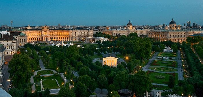 VIENA-HELDENPLATZ-THESEUSTEMPEL.RINGSTRASSE-EUROPA-AUSTRIA