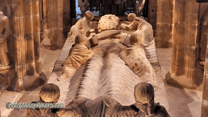 Cenotafio de Santo Domingo de la Calzada, hoy en el interior de la Catedral de El Salvador.