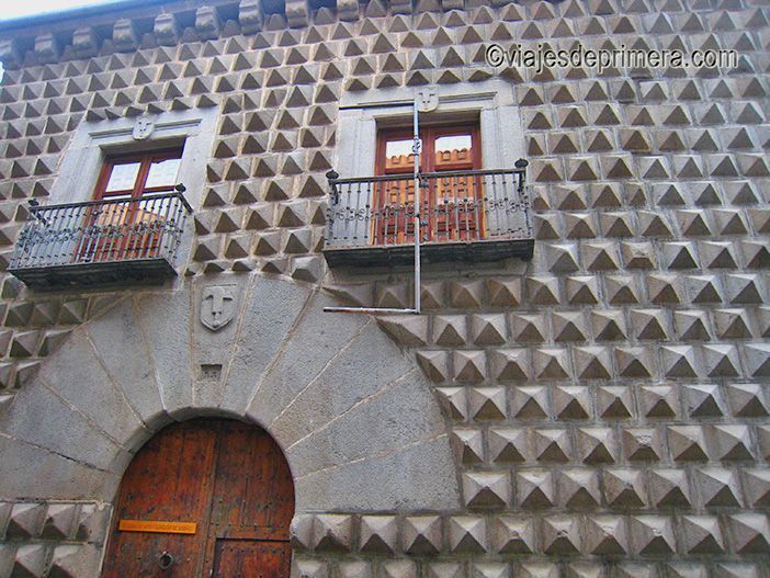 Casa de los Picos de Segovia