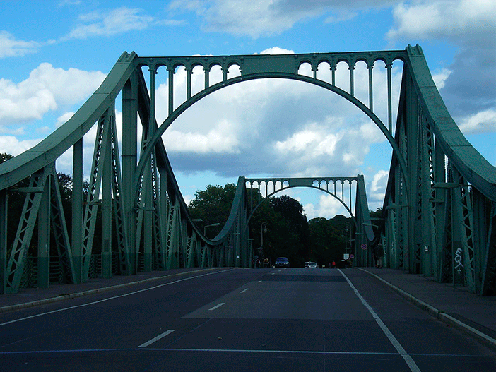 Postdam es uno de los mejore sitios que ver cerca de Berlín si te interesa la Historia reciente de Alemania