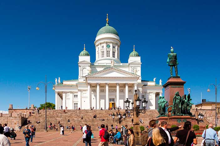 La Plaza del Senado es uno de los sitios que ver en Helsinki más populares