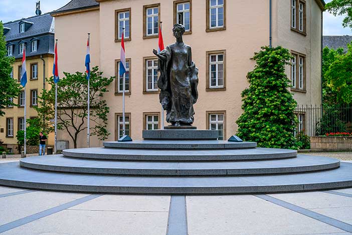La Plaza de Clairefontaine es el corazón del distrito administrativo de la capital de Luxemburgo