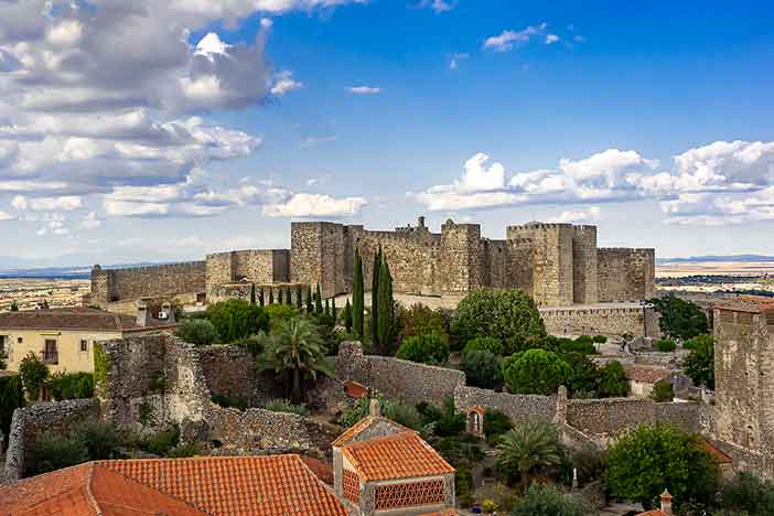 El Castillo es uno de los mejores sitios que visitar en Trujillo para conocer su pasado medieval