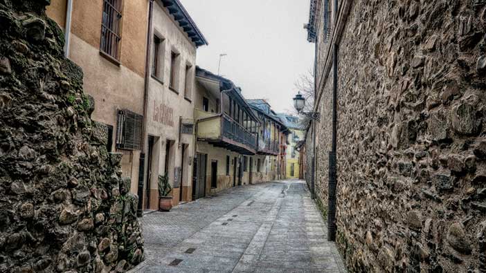 Muchos de los sitios que ver en Ponferrada están en su casco histórico