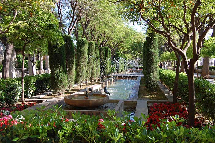 S`hort del rey es un bonito jardín histórico a los pies del Palacio de La Almudaina en Palma de Mallorca